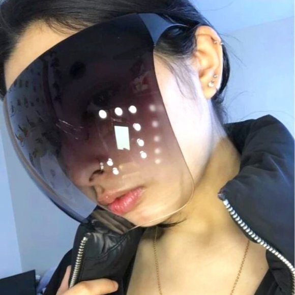 NWOT Face Shield Unisex - Picture 1 of 4